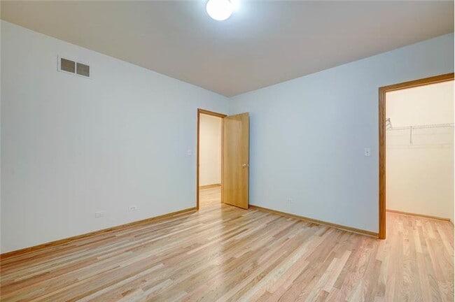 Building Photo - 1446 N Leavitt St