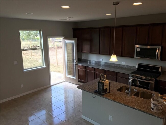 Building Photo - 801 Melda St