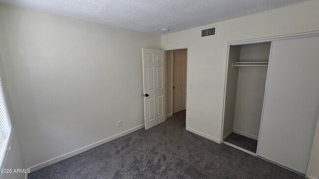 Building Photo - 1447 N 53rd Dr