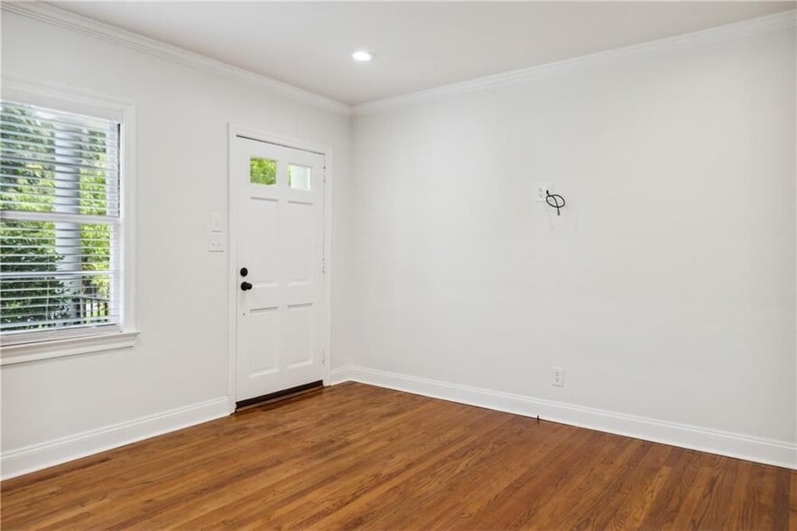 Building Photo - 1249 Goodwin