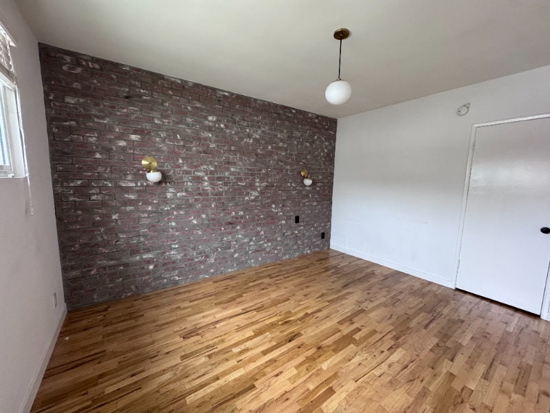 Building Photo - 821 Westmount Dr