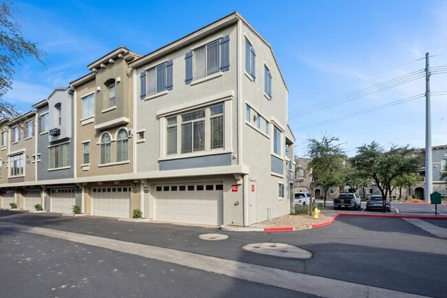 Primary Photo - 2401 E Rio Salado Pkwy