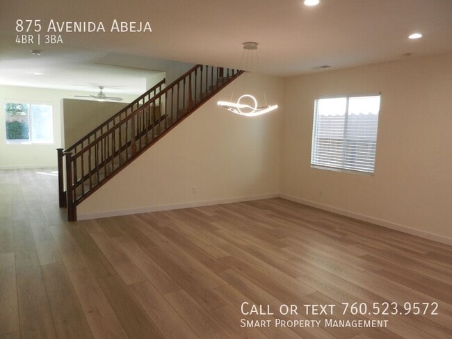 Building Photo - 875 Avenida Abeja