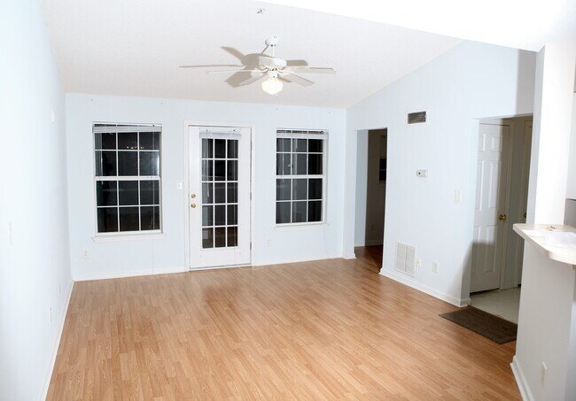 Building Photo - 4304 Walden Park Dr