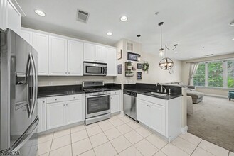 Building Photo - 7319 Coventry Ct