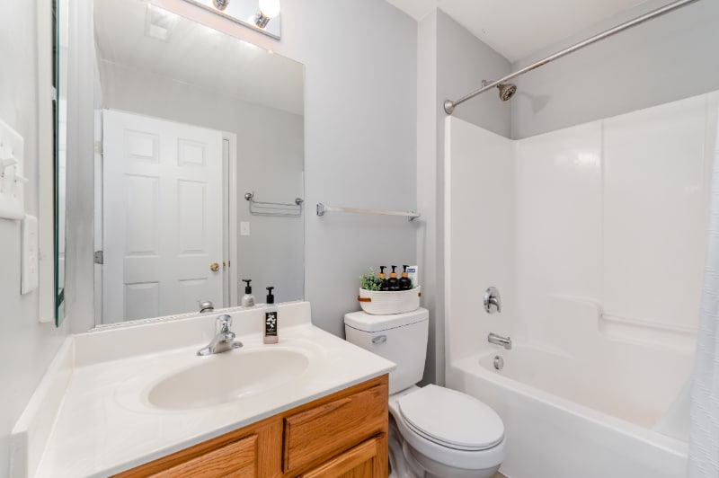 Building Photo - 4919 Sunburst Ln