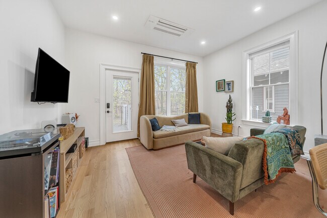 Building Photo - 57 Grampian Way