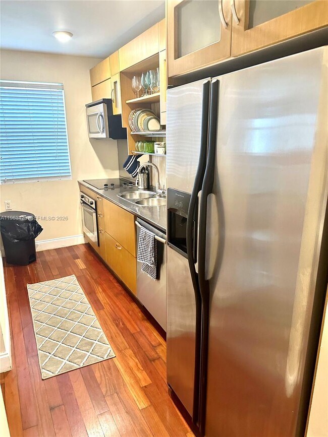 Building Photo - 1340 Drexel Ave