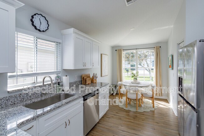 Building Photo - 2532 Ventura Cir