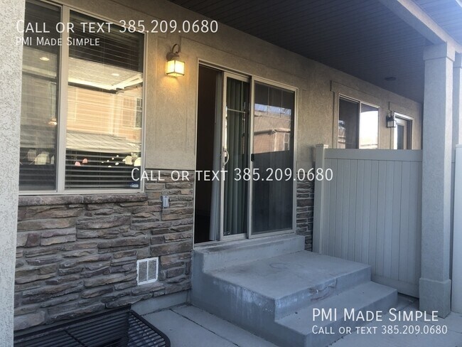 Building Photo - 10439 Sage Vista Way