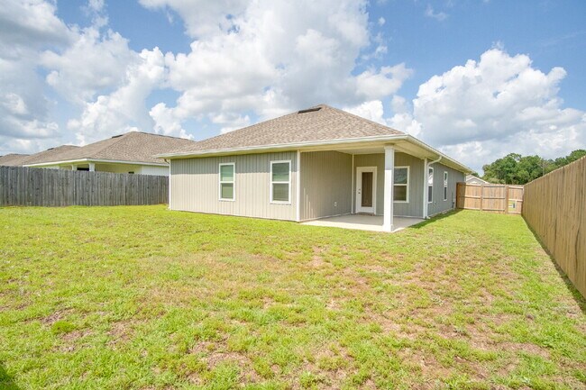 Building Photo - 3BR/2BA Home Near Navy Federal Featuring Quartz Counters, 2-Car Garage & Internet Included
