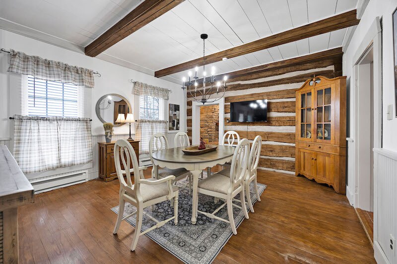 Building Photo - 1612 N Miles St