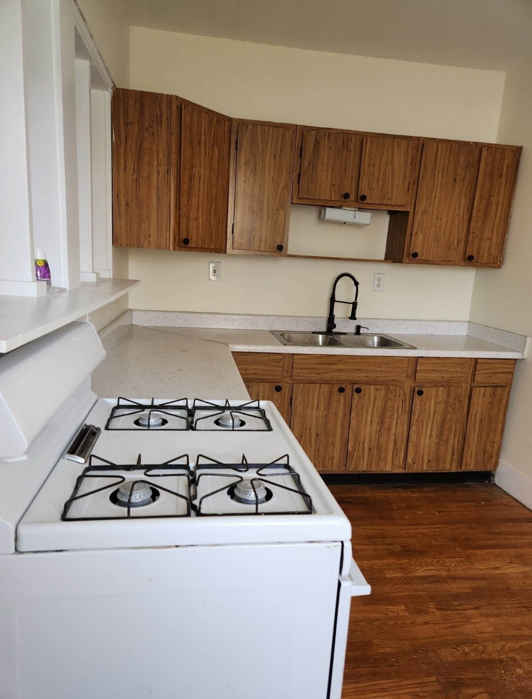 Kitchen - 290 2nd Ave