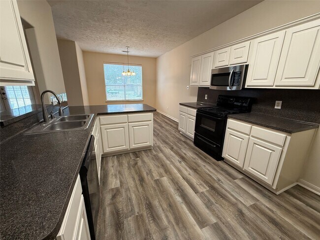 Building Photo - 4918 Comal River Loop