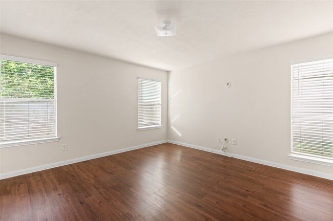 Building Photo - 15606 Kiplands Bend Dr