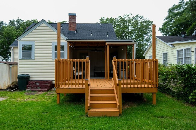 Building Photo - 3Bedroom/1Bath Home Coming Available Soon!