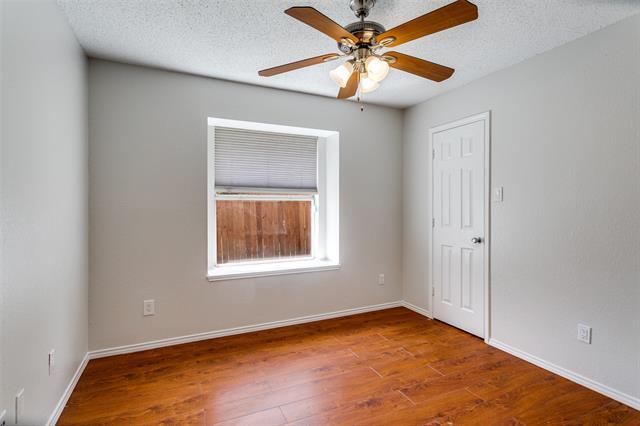 Building Photo - 908 Gordon Oaks Dr