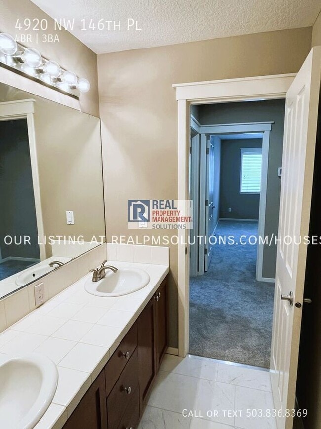 Building Photo - 4920 NW 146th Pl