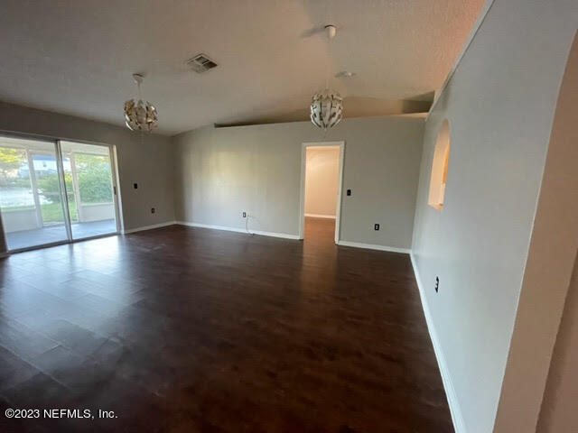 Building Photo - 10538 Lantana Lakes Dr N