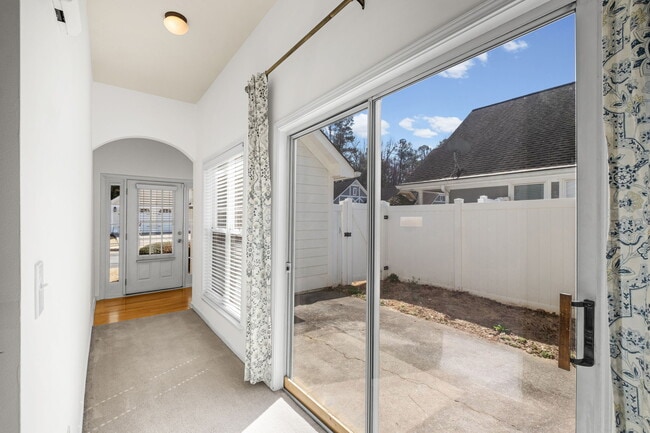 Building Photo - 4919 Magnolia Cottage Way