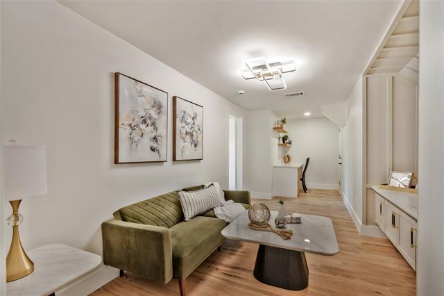 Building Photo - 11115 Scotsmeadow Dr