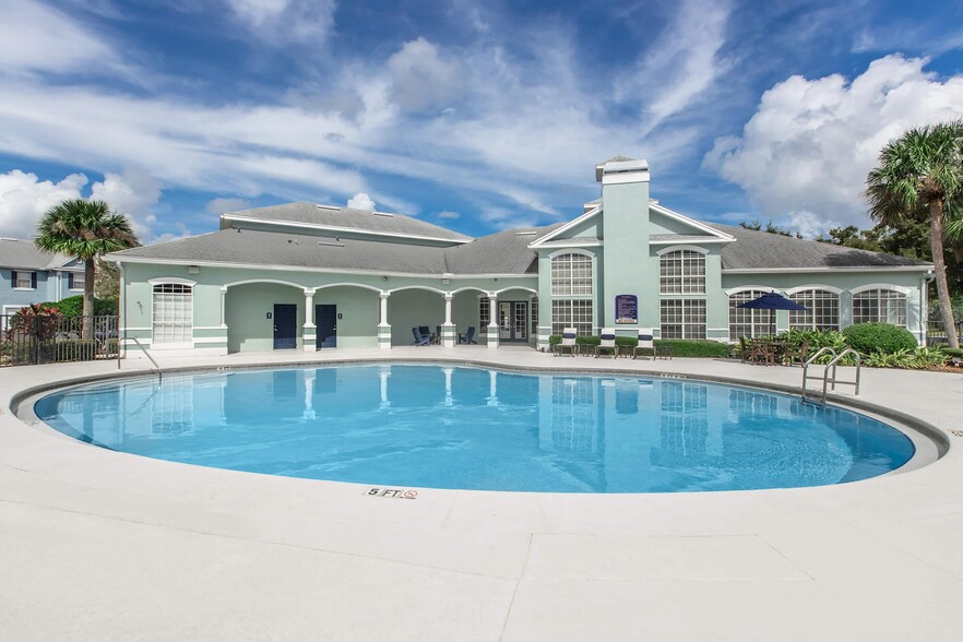 Building Photo - The Vintage at Plantation Bay