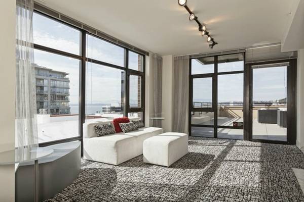 Building Photo - 2911 2nd Ave