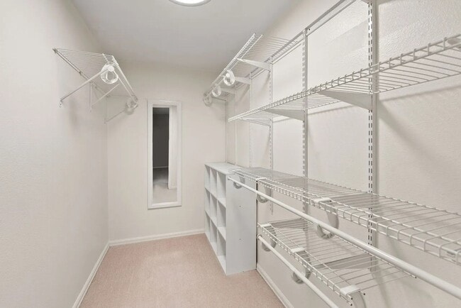 Building Photo - 2 Bedroom Condo with Boat Slip in Bigfork