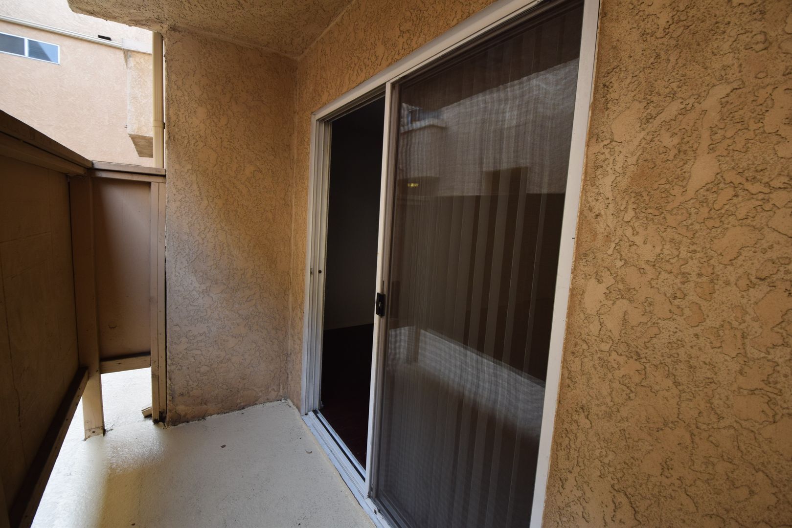 Building Photo - 11045 La Maida St