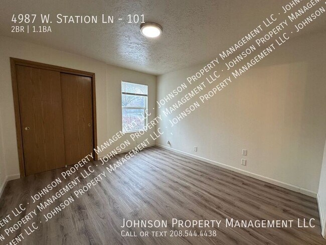 Building Photo - 4987 W Station Ln