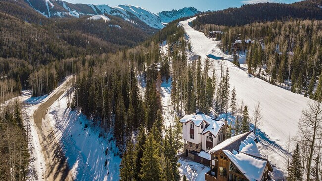 Building Photo - 116 Winterleaf Dr