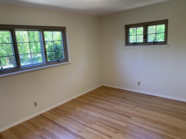 Building Photo - 280 Mt Hamilton Ave