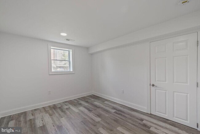 Building Photo - 10213 Duvawn Pl