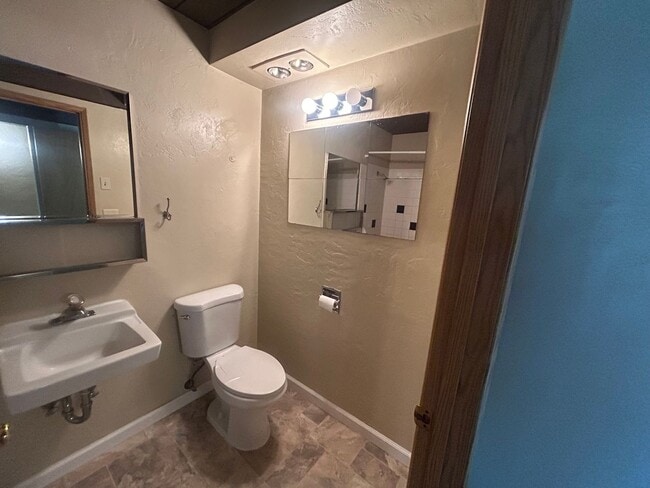 Building Photo - 3494-3498 Onyx Pl