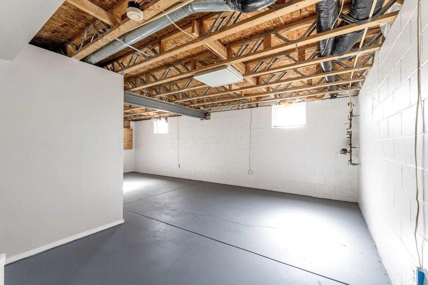 Basement - 8810 Greylag Loop