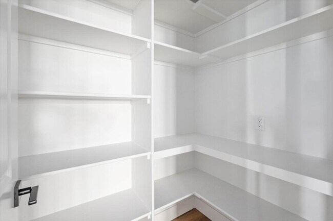 Building Photo - 8283 W Shams Ln