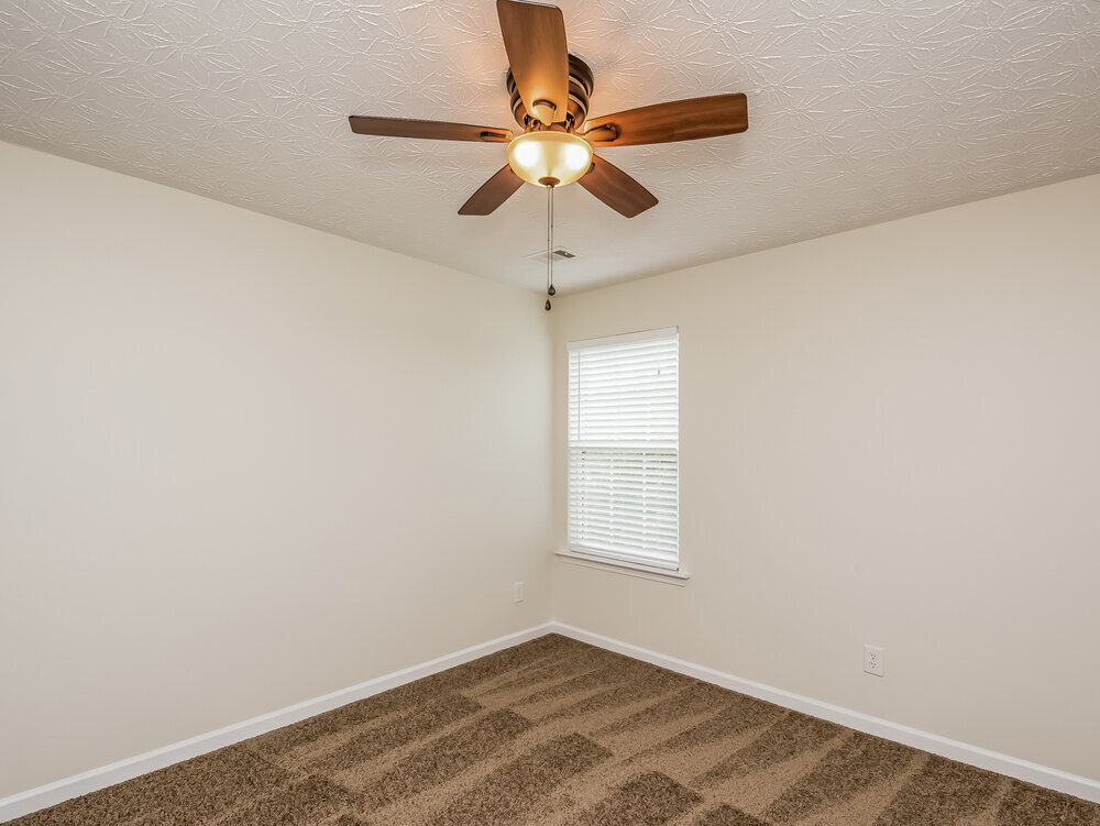 Building Photo - 120 Holly Mill Village Dr