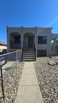 Building Photo - 633-635 2nd St
