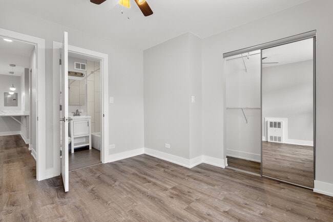 Building Photo - 1303 W Estes Ave