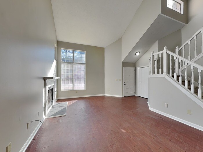 Building Photo - 2277 Hampton Dr