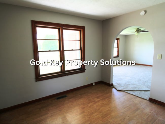 Building Photo - NORTH ANDERSON 3 BR 1 BA Brick Ranch with Central Air and Garage (NO SECTION 8)