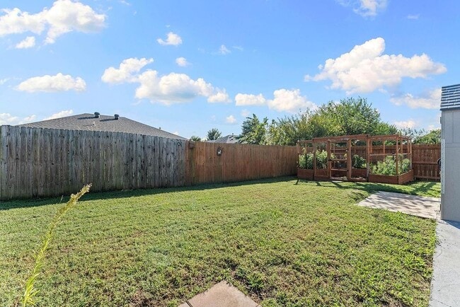 Building Photo - 3409 SW Picasso Blvd