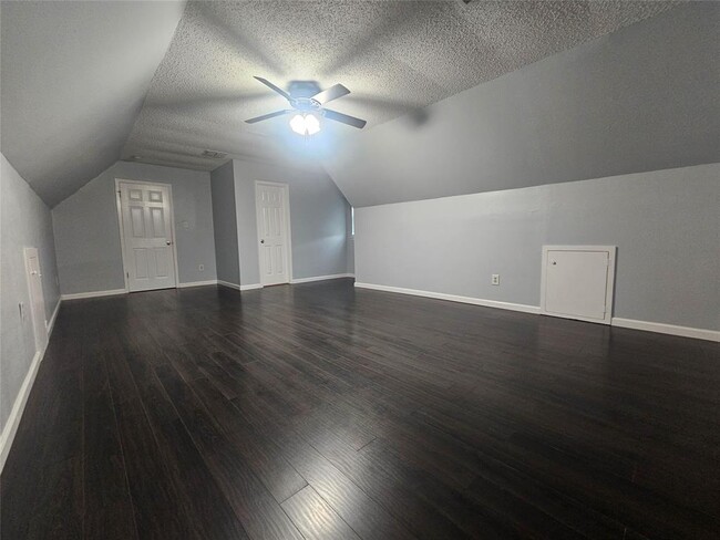 Building Photo - 10603 Georgian Dr