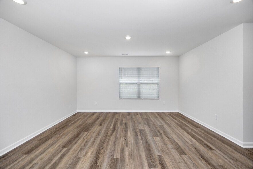 Building Photo - 128 Wellspring Rd