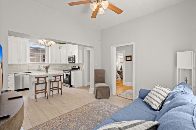 Building Photo - 335 Ashley Ave