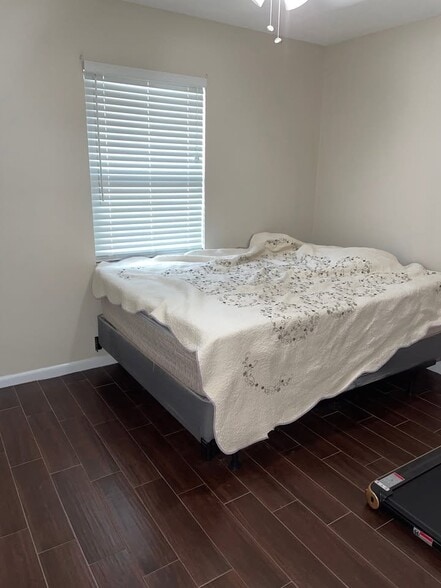 Building Photo - 63 Friendly Ln