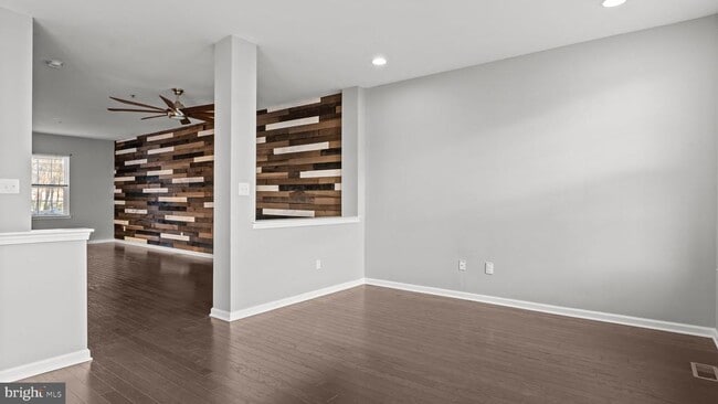 Building Photo - 2231 Evin Dr