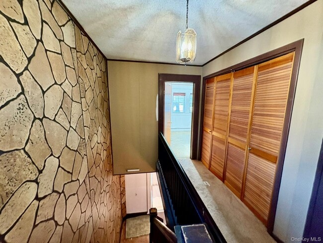 Building Photo - 241 W Lake St