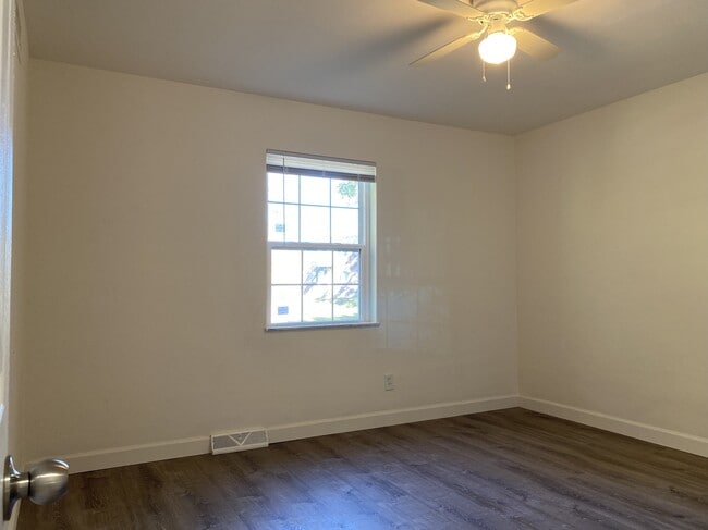 Building Photo - 3980 Brittany Cir