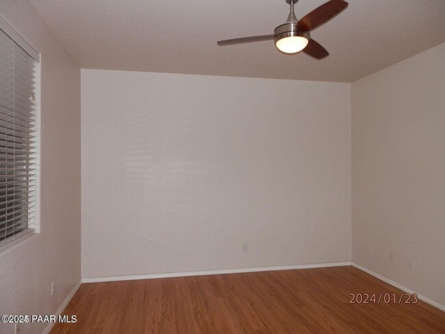 Building Photo - 7007 E Lantern Lane East